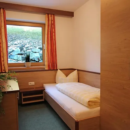 Bergblick 2* ברוואנג