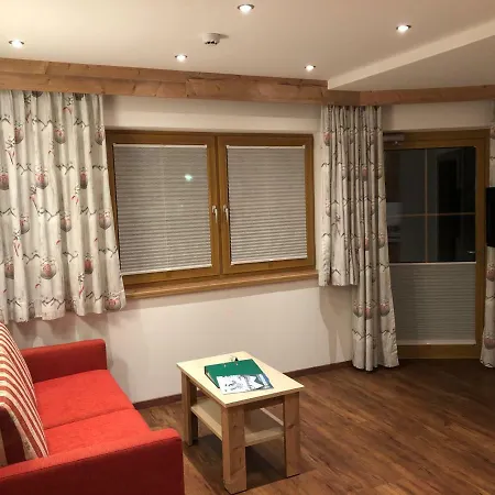 Bergblick אורחן